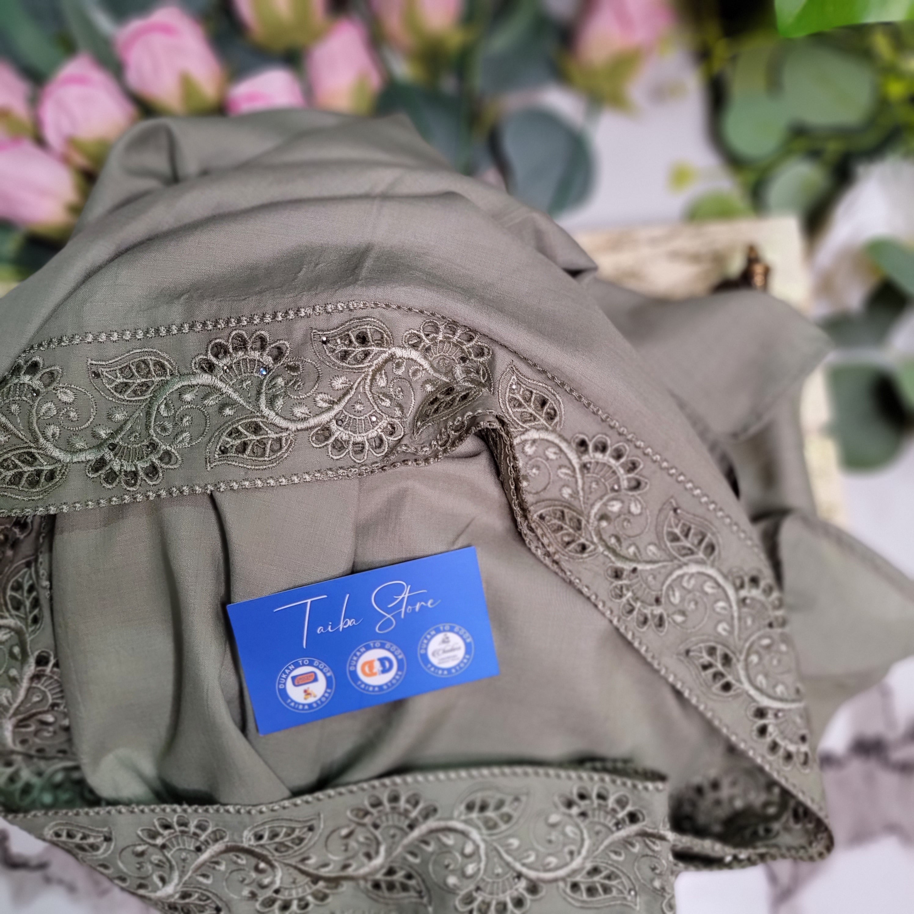 Royal Cutwork Chadar