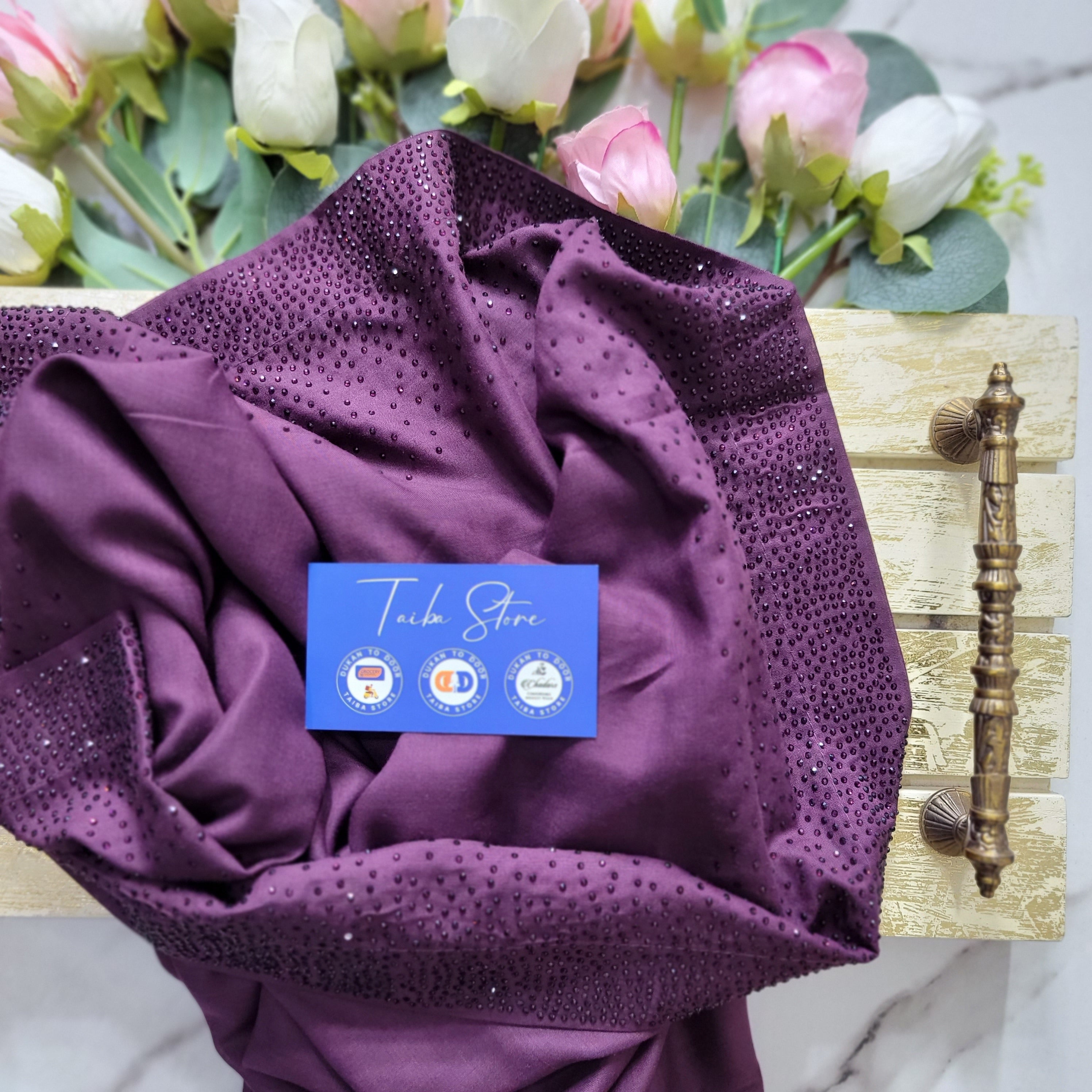 Rainy Stone Work Chadar