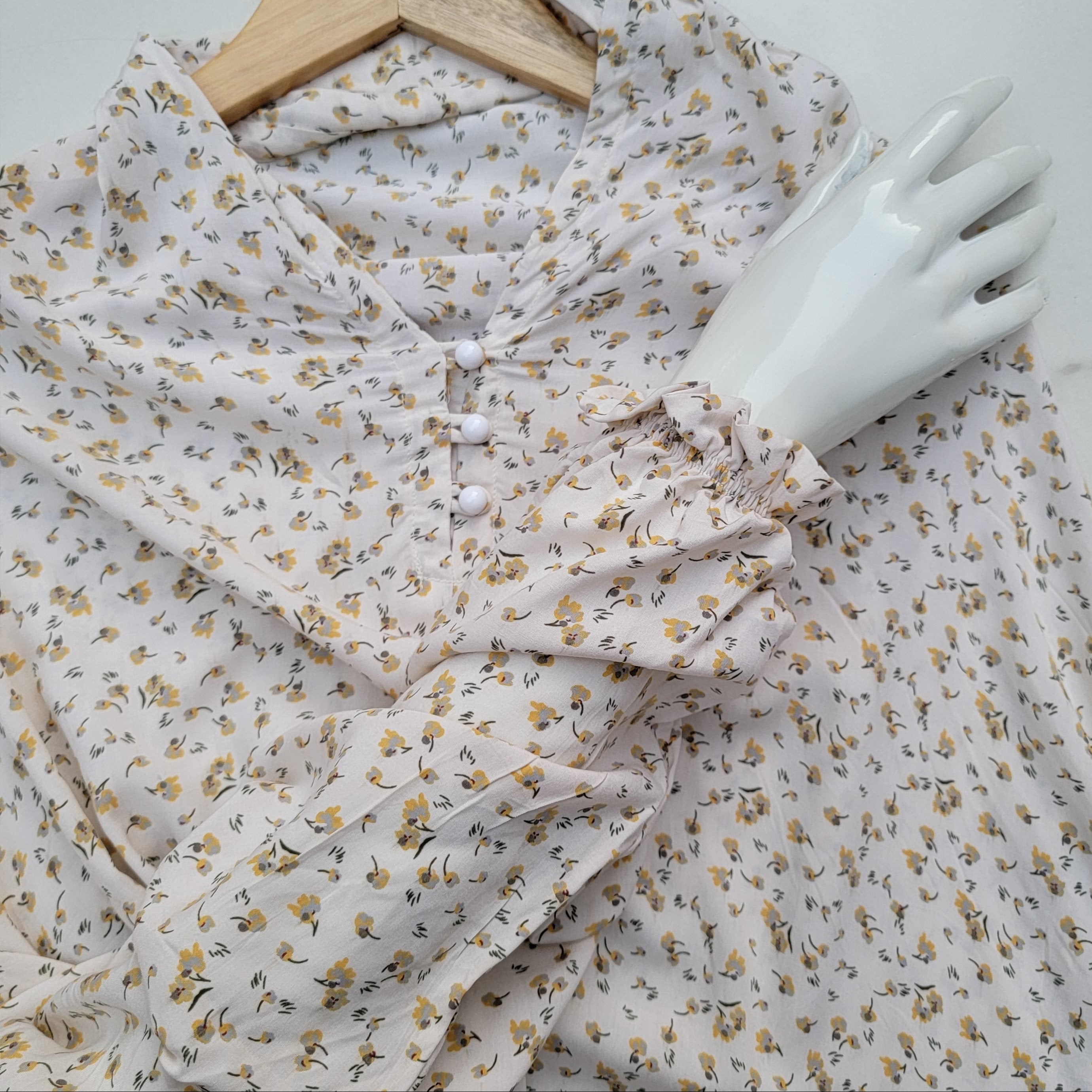 Saffron Blossom - Knee Length