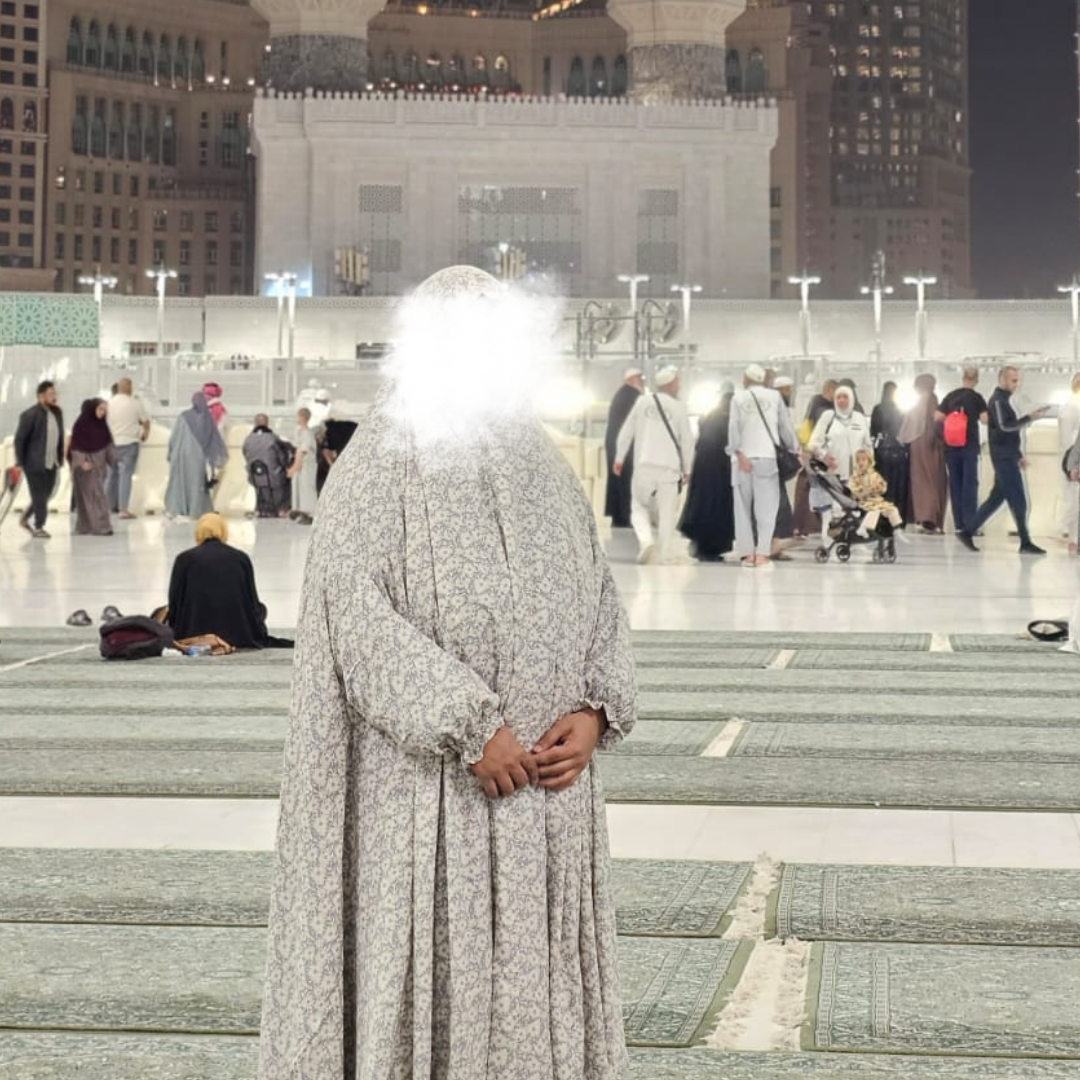 Grey Garden - Knee Length