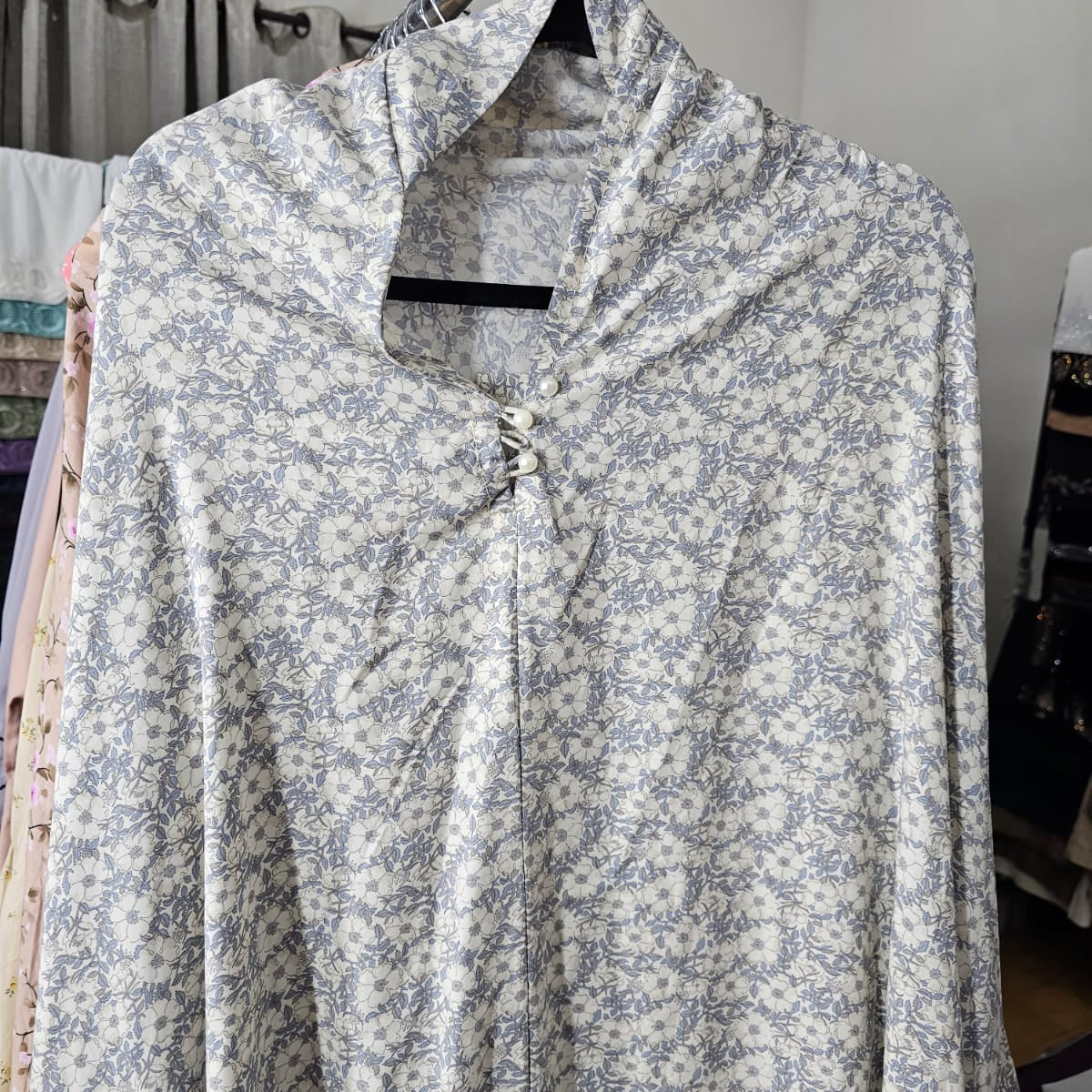 Grey Garden - Knee Length